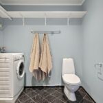 Pulizia del WC: la nonna utilizza un ingrediente segreto ogni sera per un bagno splendente.