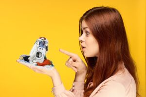 Ciclo di lavaggio per vestiti puliti e freschi, con dettagli su temperature e detergenti.